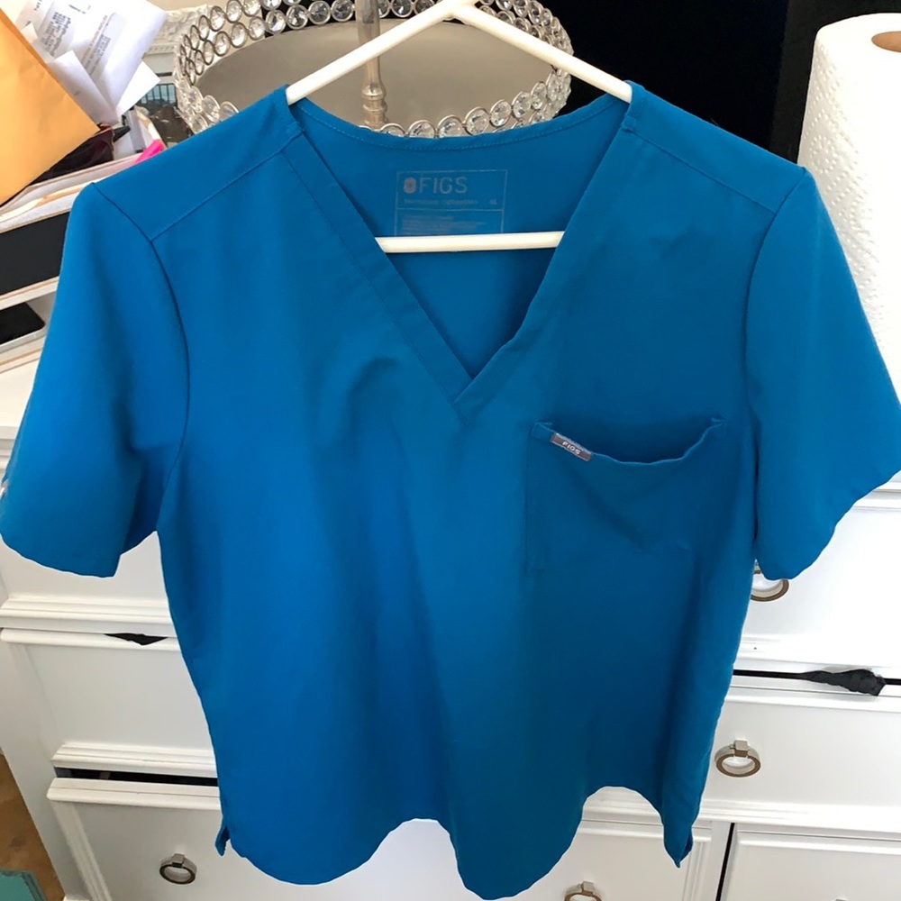 XL FIGS Catarina scrub top